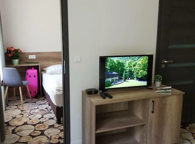 Erdovarazs Panzio Bed and Breakfast Lillafüred